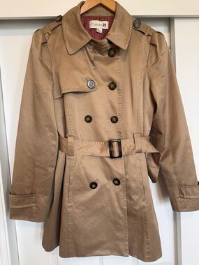 Forever 21 Women's Beige Double-Breasted Belted Trench Coat